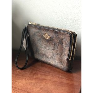 New! Coach Double Corner Zip Wristlet